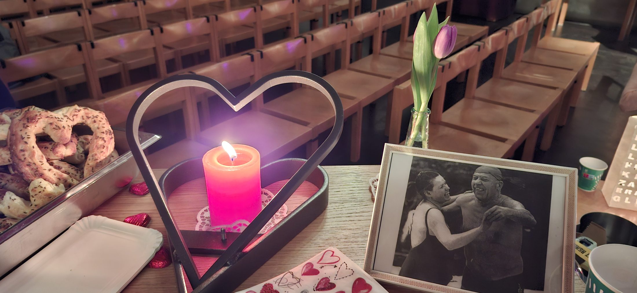 Gellertkirche Basel, Darf ich bitten?