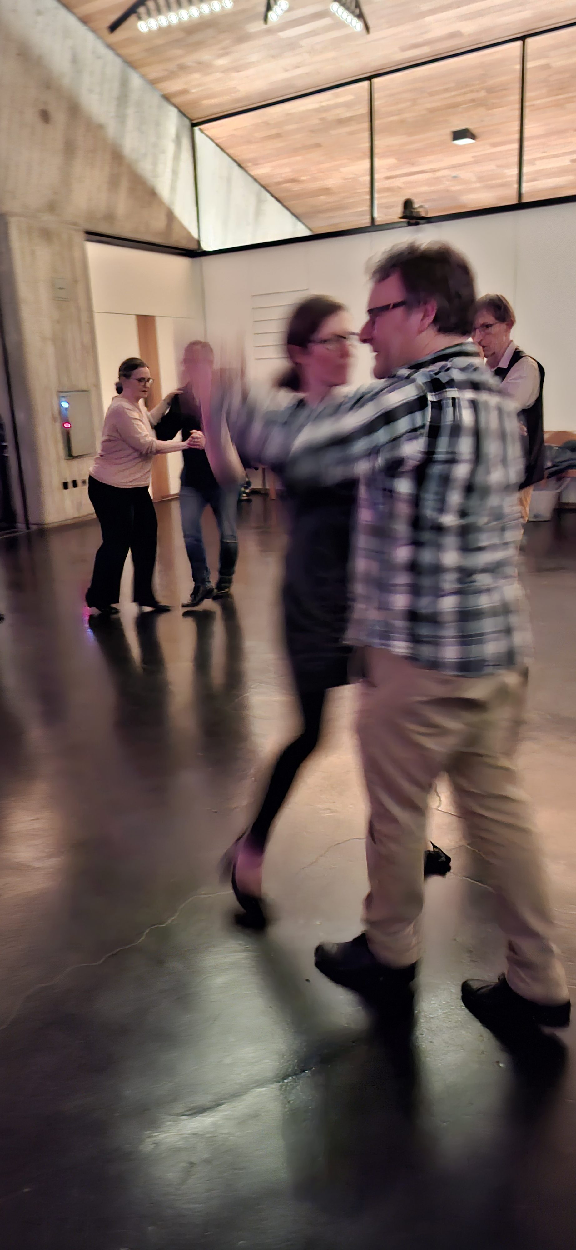 Gellertkirche Basel, Darf ich bitten?