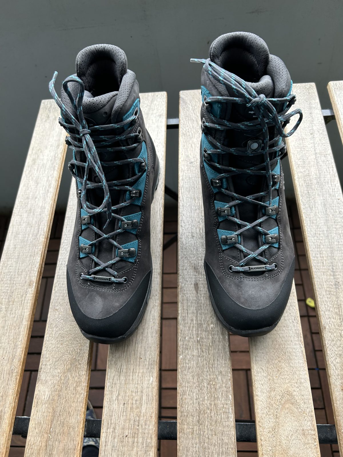 Gellertkirche Basel, Neue Wanderschuhe