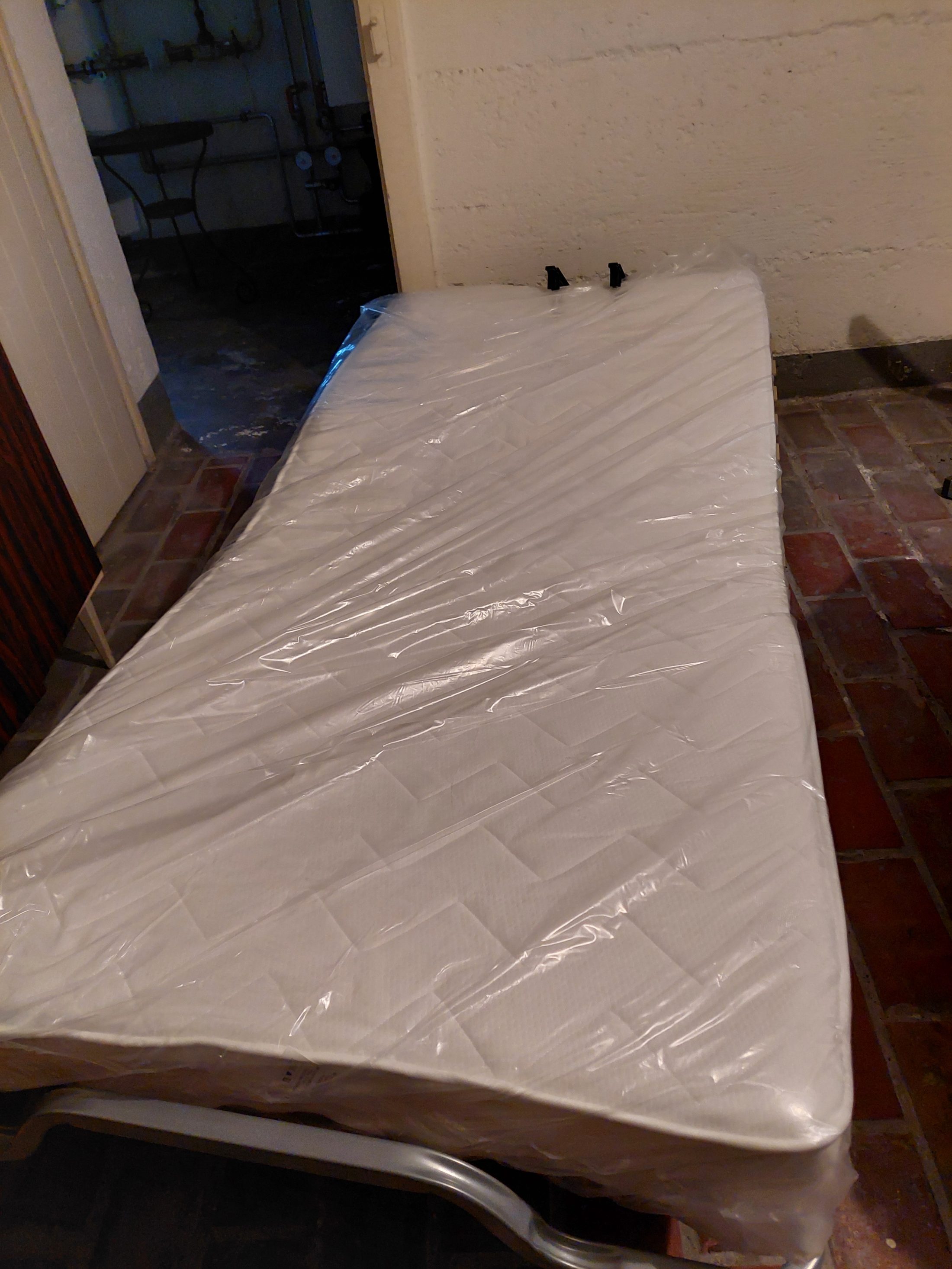 Gellertkirche Basel, Klappbett