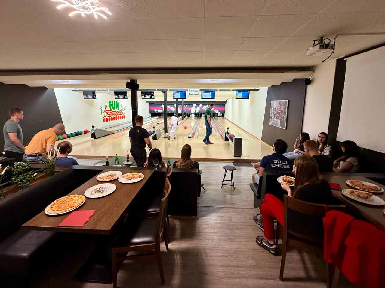 Gellertkirche Basel, Bowling & Pizza